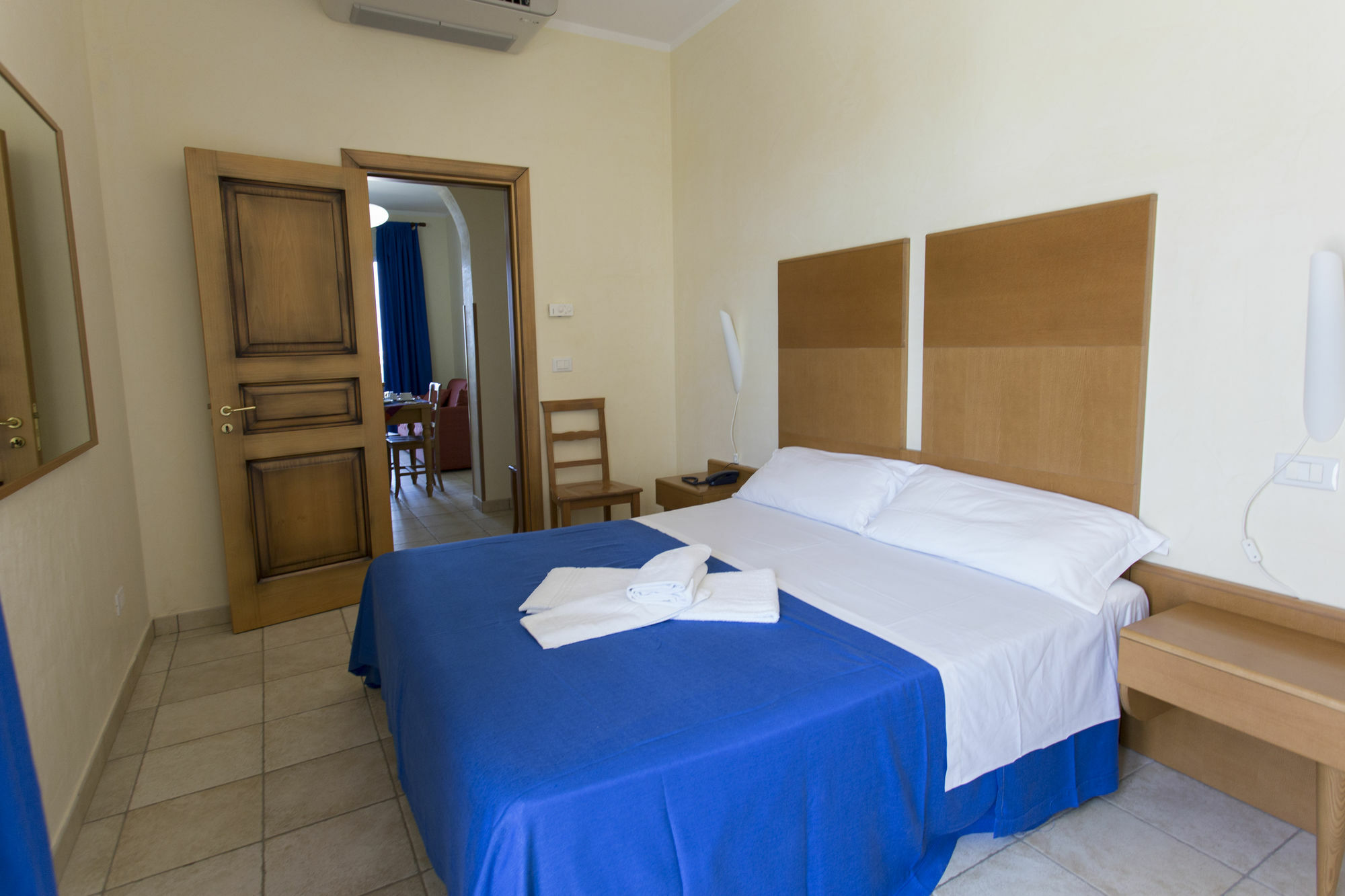 Hotel Resort Portoselvaggio Sant Isidoro  Eksteriør bilde